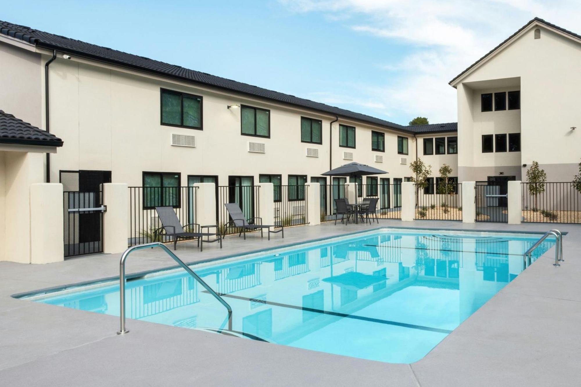 Fairfield By Marriott Inn & Suites Atascadero Esterno foto